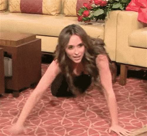 Jennifer Love Hewitt Captions Jennifer Love Hewitt Captions Gif