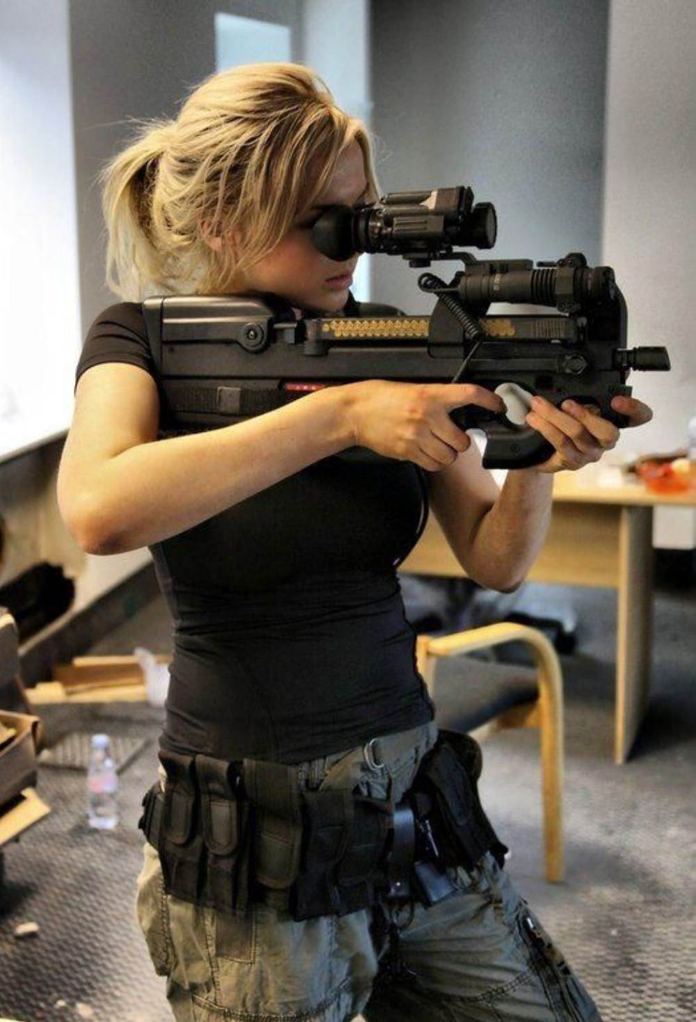  military girl guns girls