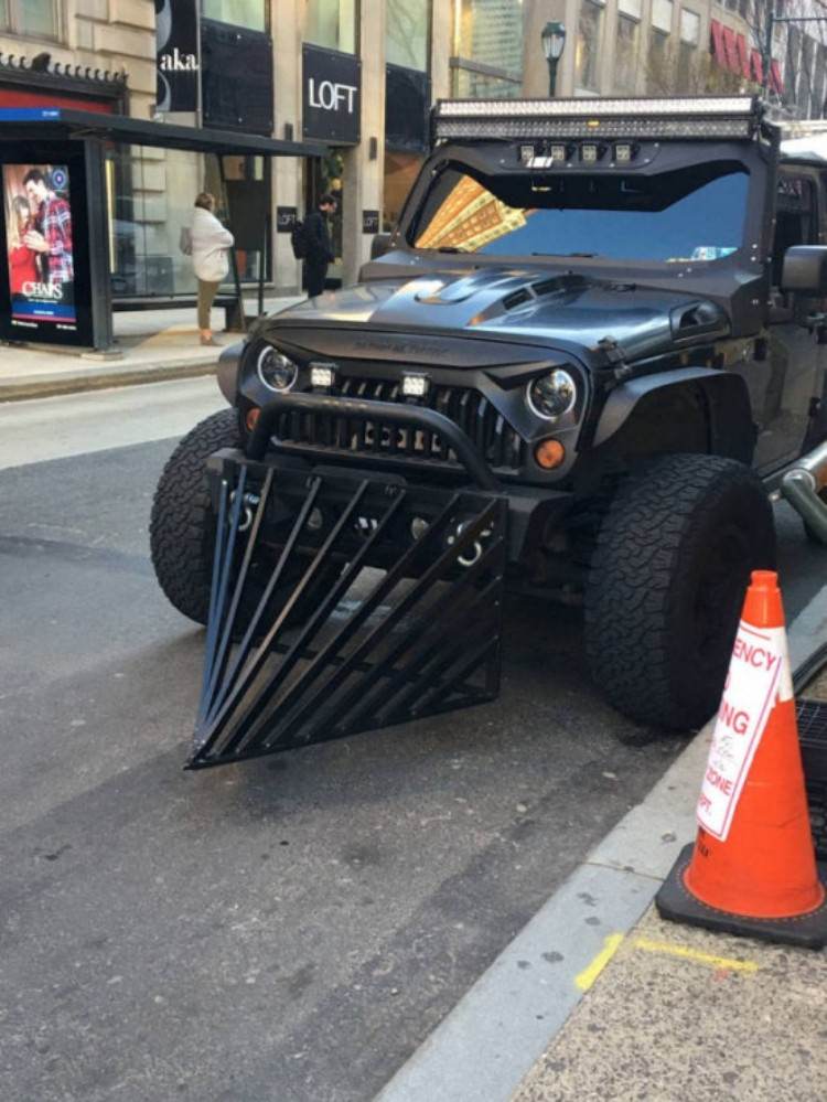 Ladies love Jeeps