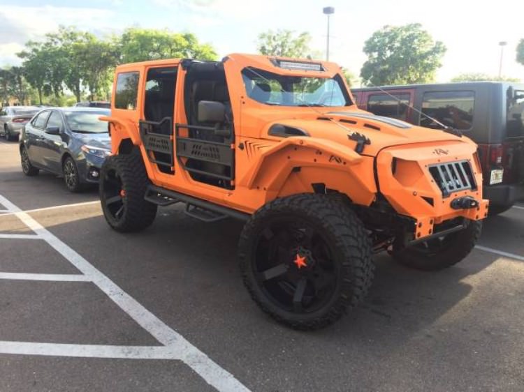 Ladies love Jeeps