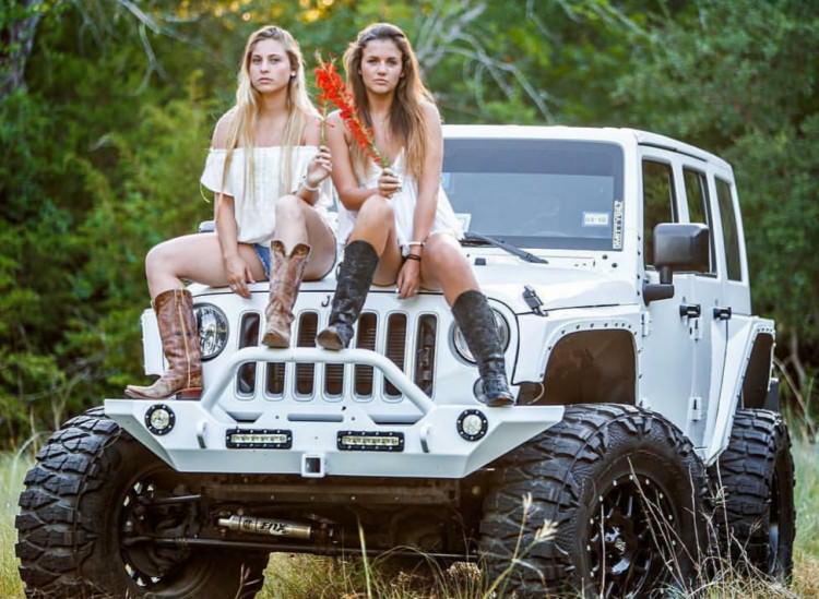 Ladies love Jeeps