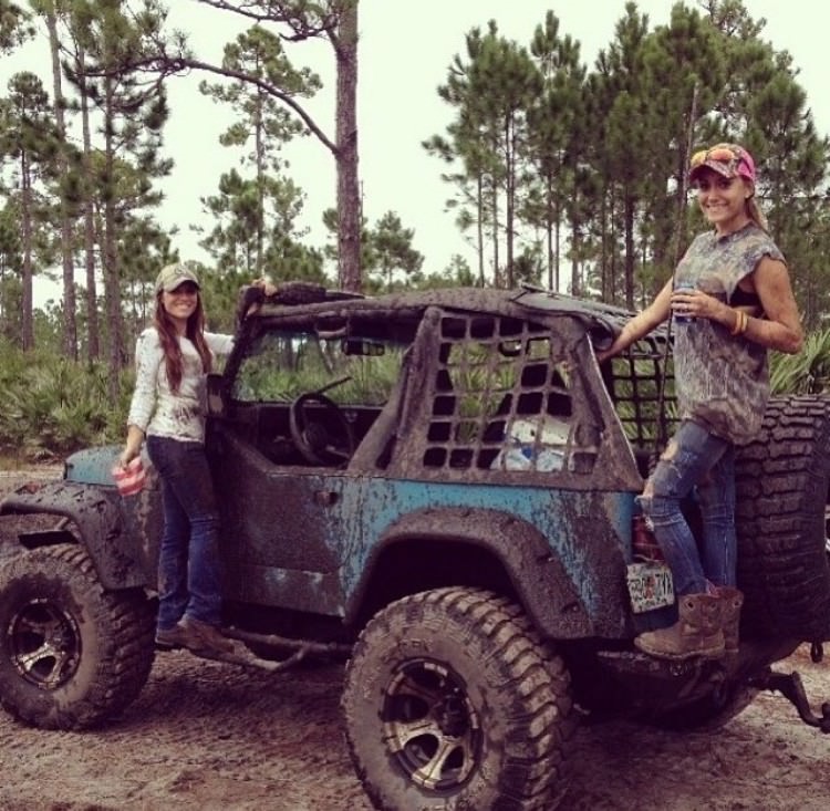 Ladies love Jeeps