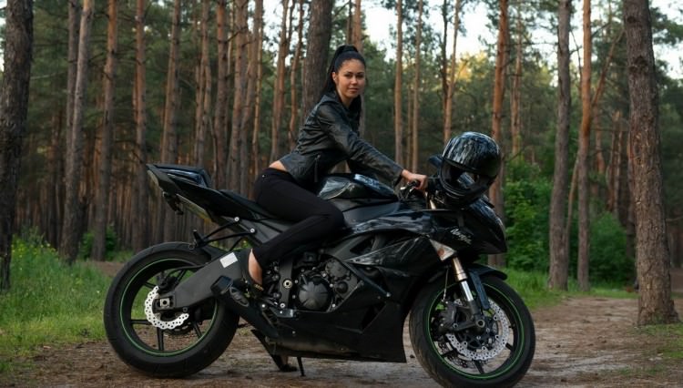 Girls who love Bikes