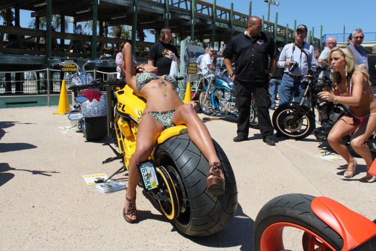 Girls who love Bikes