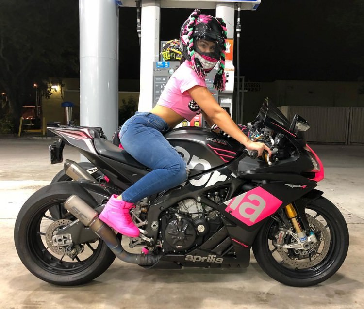 Girls who love Bikes