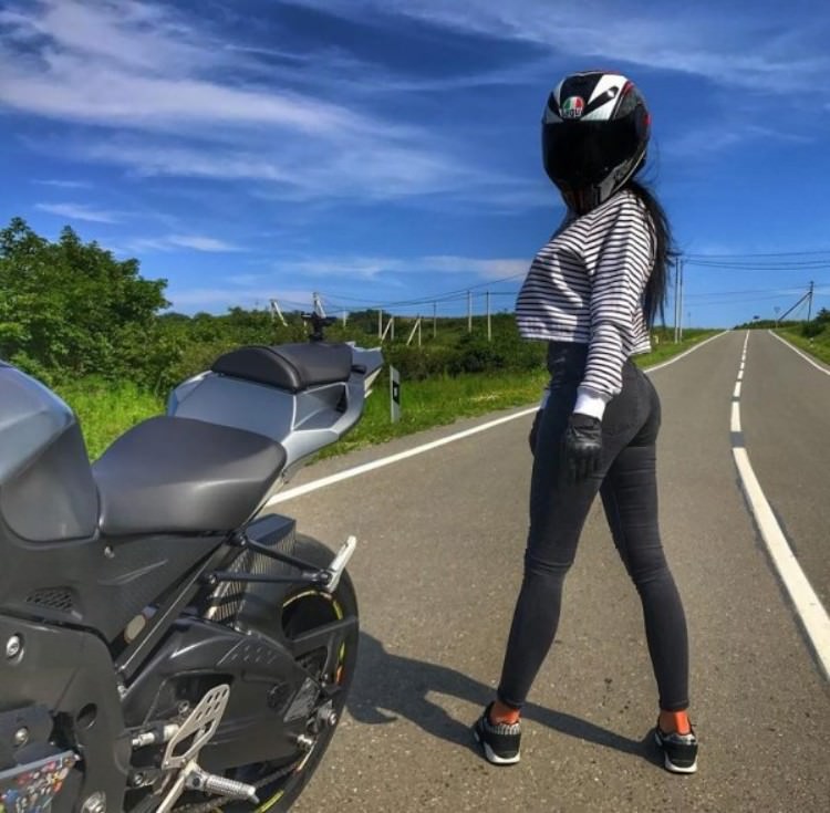 Girls who love Bikes