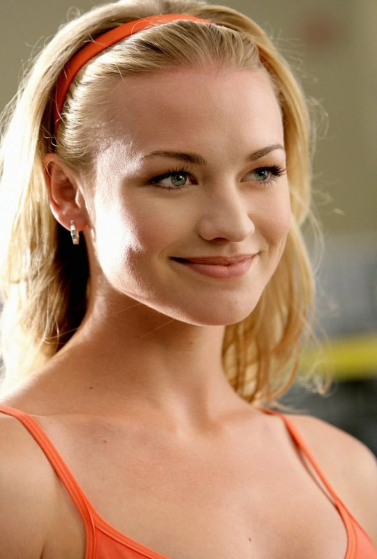  Yvonne Strahovski.JPG