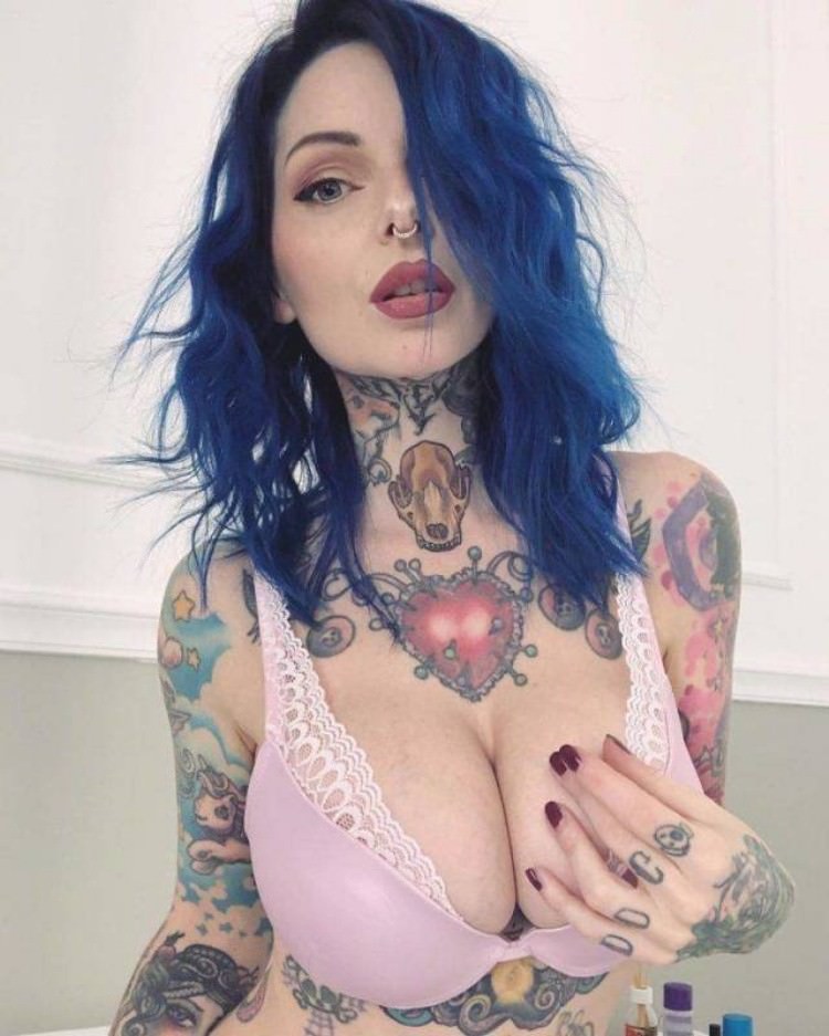 Girls with nice tattoos