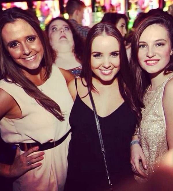 photobombers