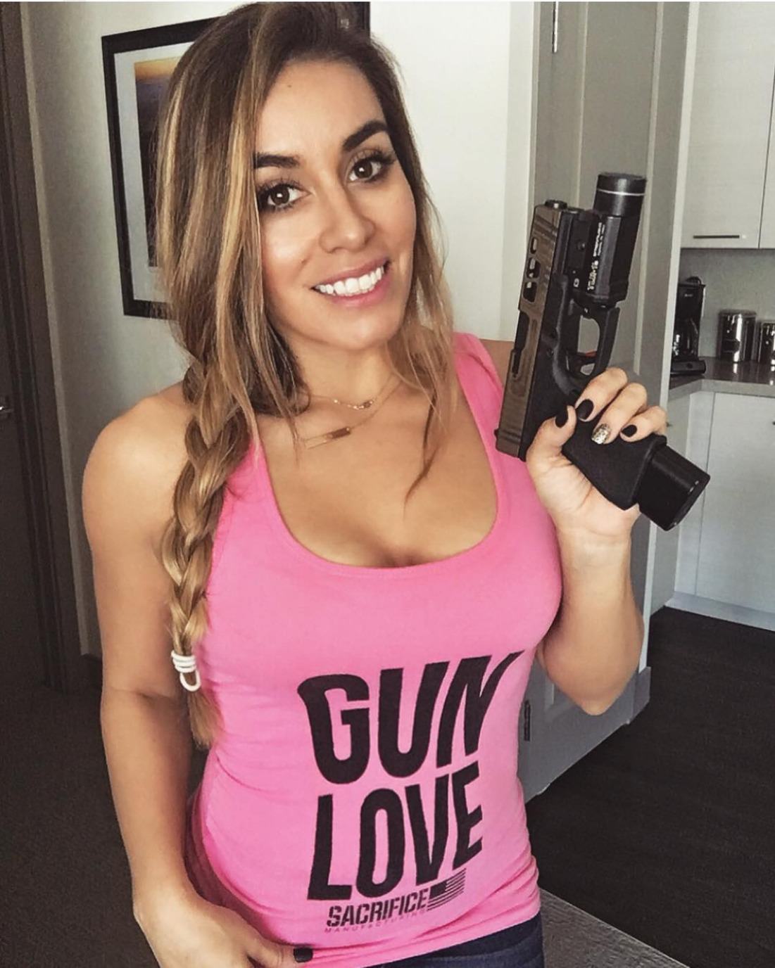  Joanna Maria @vegasgungirl