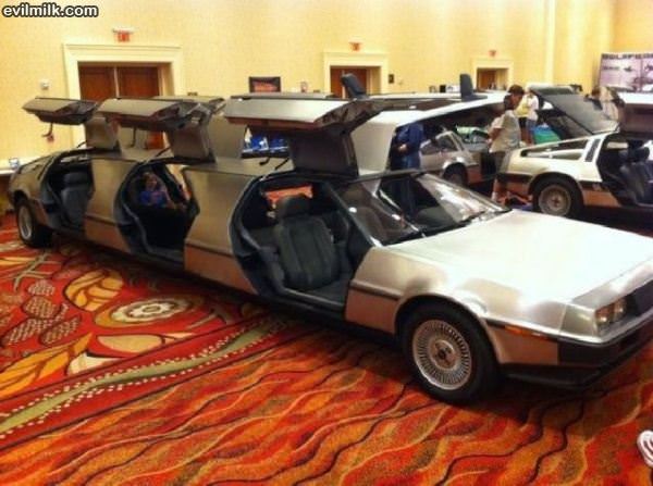 Delorian Stretch