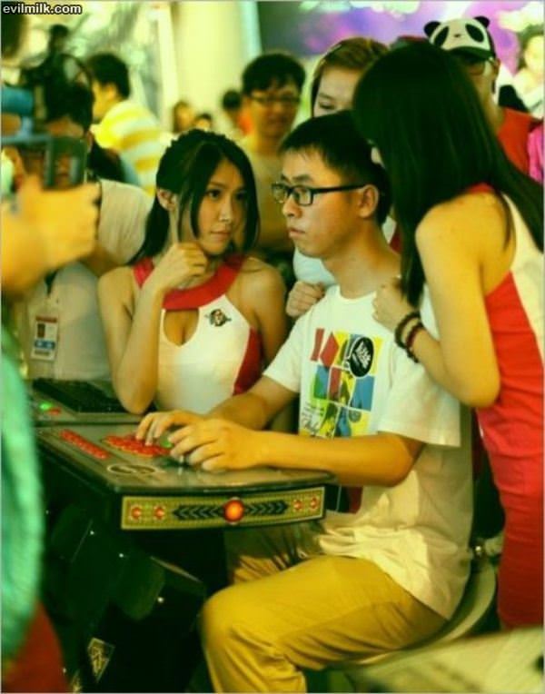 Gamer Level Asian